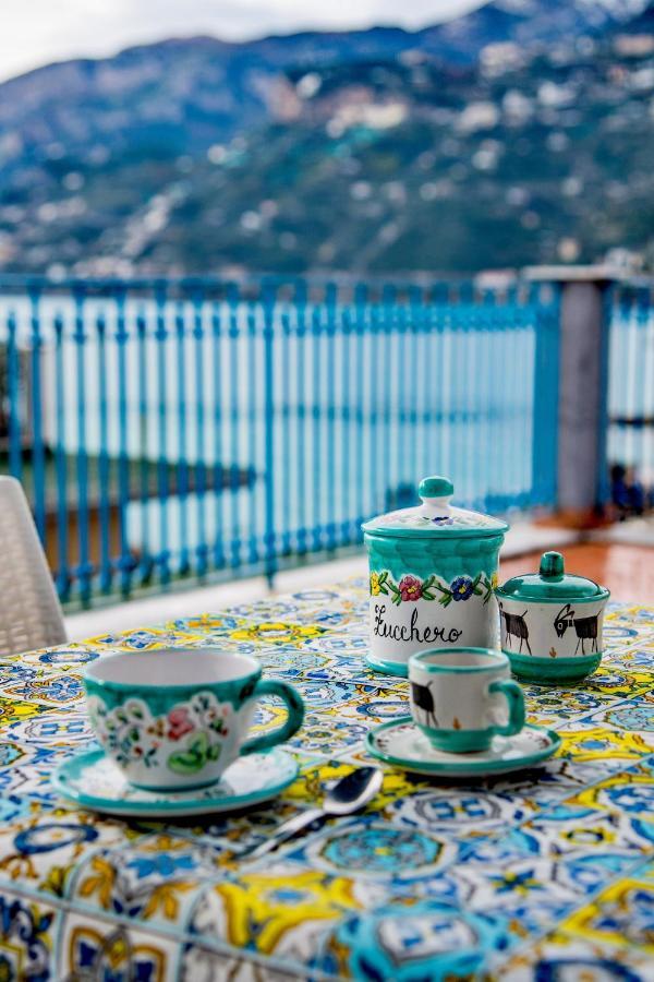 Apartmán A Terrace On The Sea Maiori Exteriér fotografie